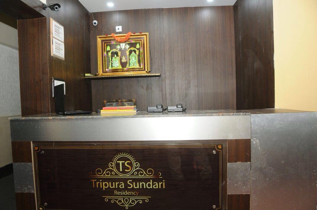 Hotel Tripura Sundari Residency Madanapalle Exterior foto