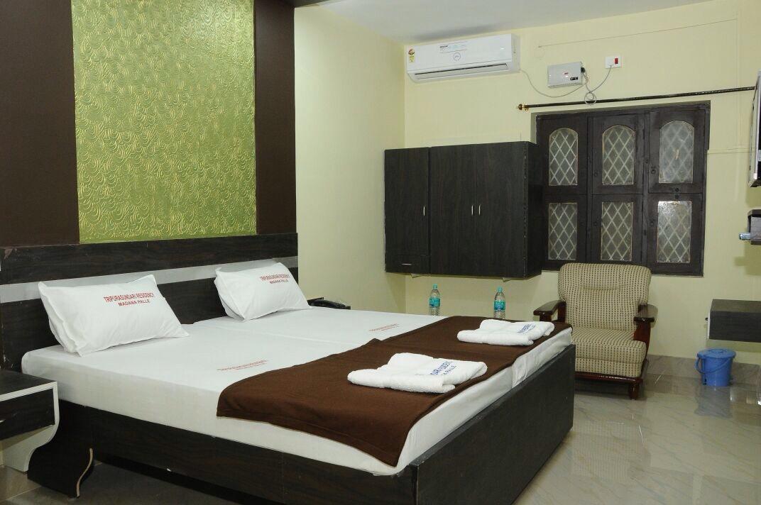 Hotel Tripura Sundari Residency Madanapalle Exterior foto